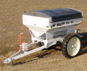 mobility_600_dry_fertilizer_spreader_single